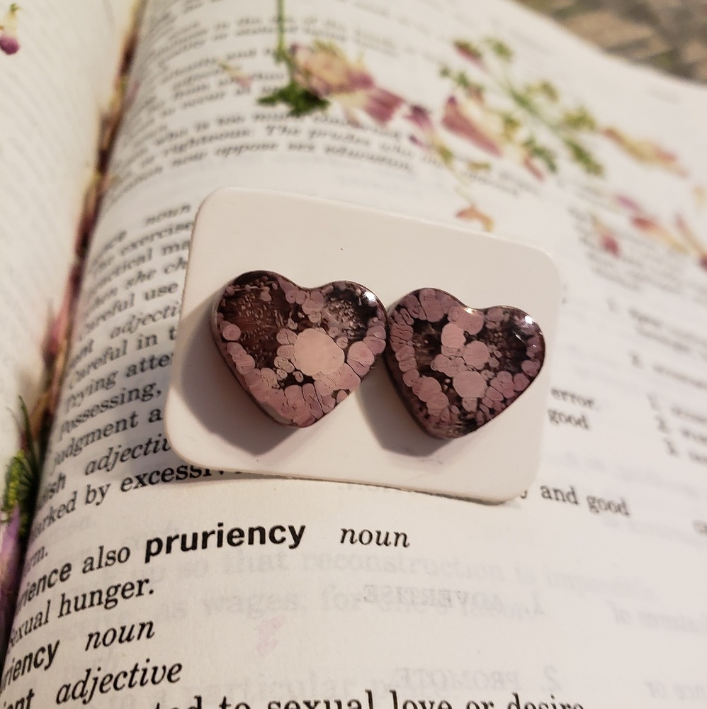 NWT handmade heart stud earrings burgundy
